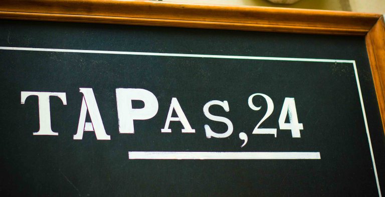 Tapas 24 sign