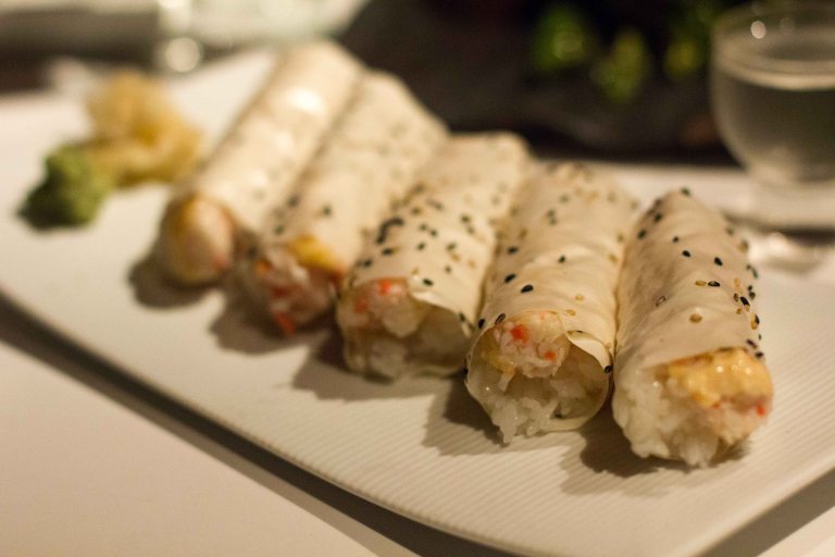 "katsuya baked crab hand roll"