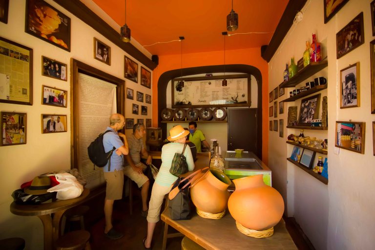 The gang sampled many flavours and found none to our liking. We pity-bought a container because we felt obliged.