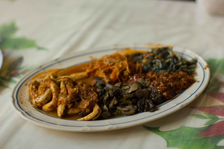 Starting from the Left (clockwise): Stewed intestines, Tinga de Pollo, 