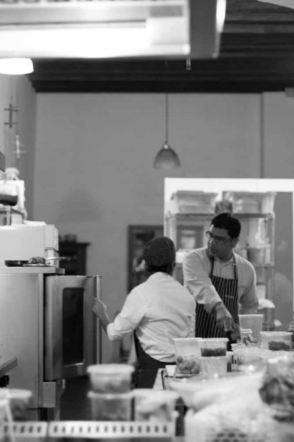 Rodolfo Castellanos Origen Oaxaca kitchen