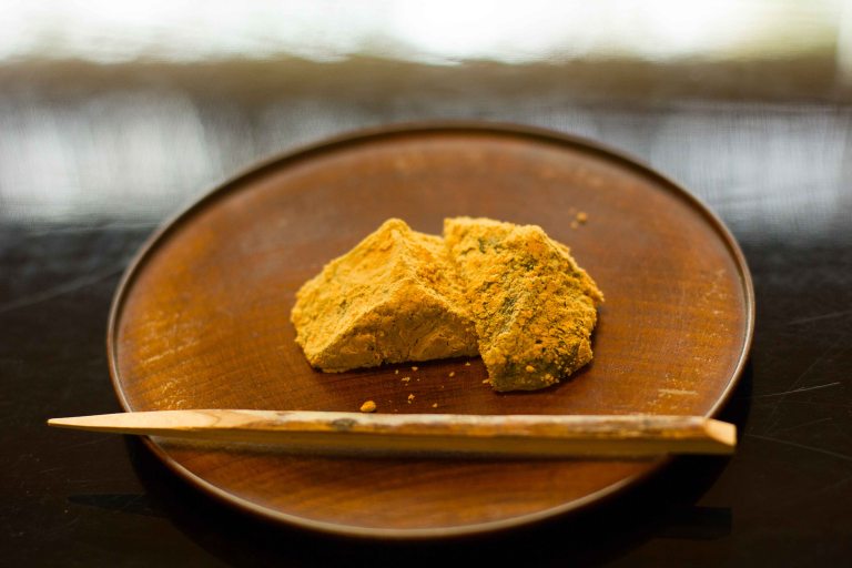 "Kikunoi Kyoto warabi mochi