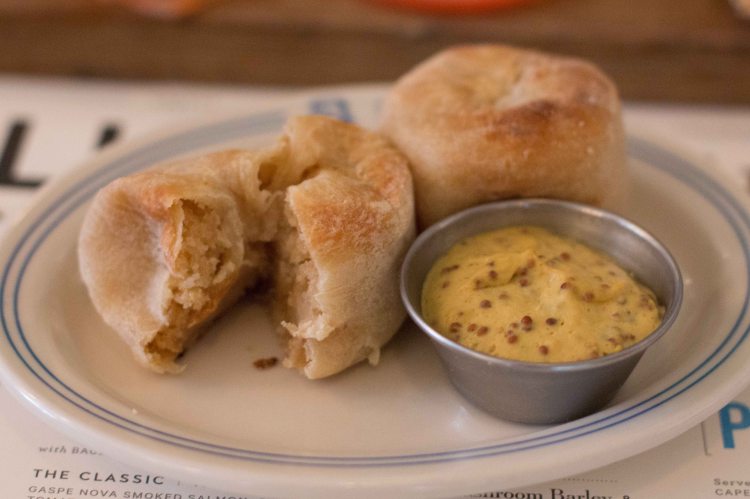 "Russ Daughters Cafe knish"