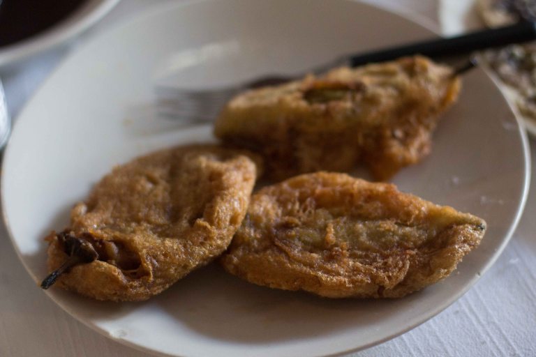 Oaxaca El Mangalito chile rellenos Zaachila