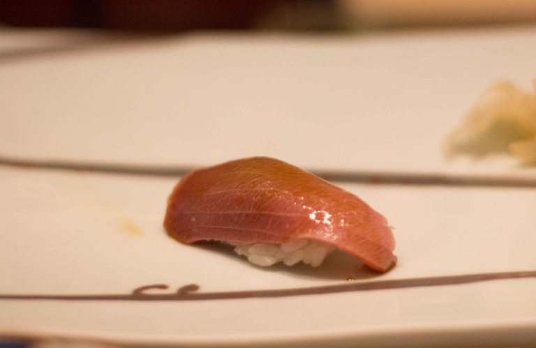 Kyubey Tokyo Ginza chu toro sushi