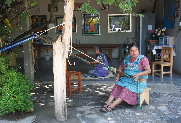 Oaxaca Navarro sisters backstrap