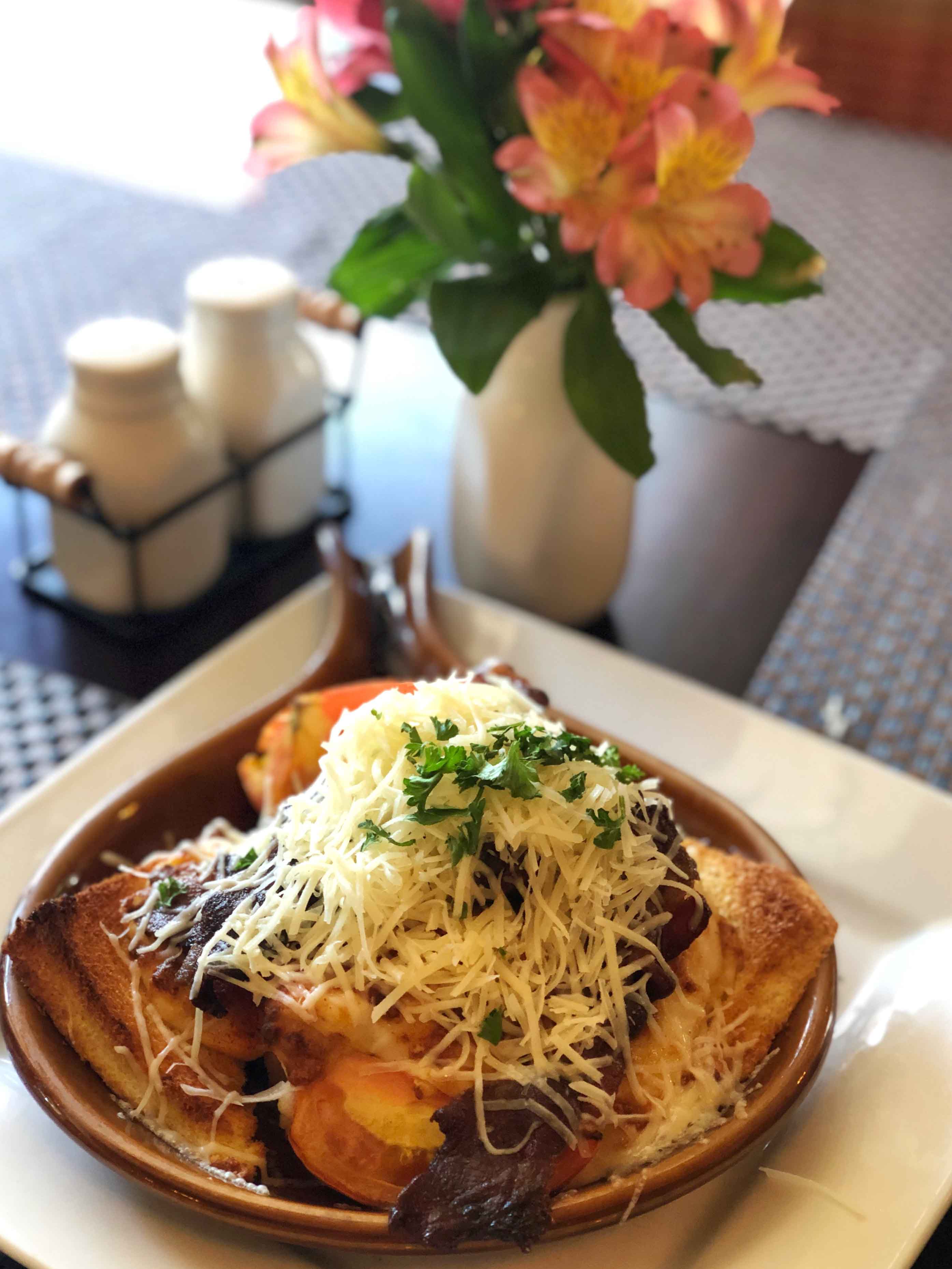 Hot brown louisville